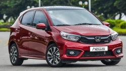 Toyota Việt Nam cho "bay màu" hai chiếc xe tại website chính hãng trong tháng 8