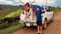 45 ngày lái xe khắp Đông Dương của gia đình kiến trúc sư Việt