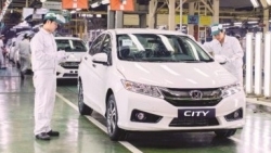 Thị trường ô tô Việt Nam tiêu thụ hơn 350.000 xe trong 9 tháng năm 2022