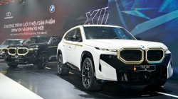 Soi từng góc cạnh BMW XM 2024 giá 10,9 tỷ đồng