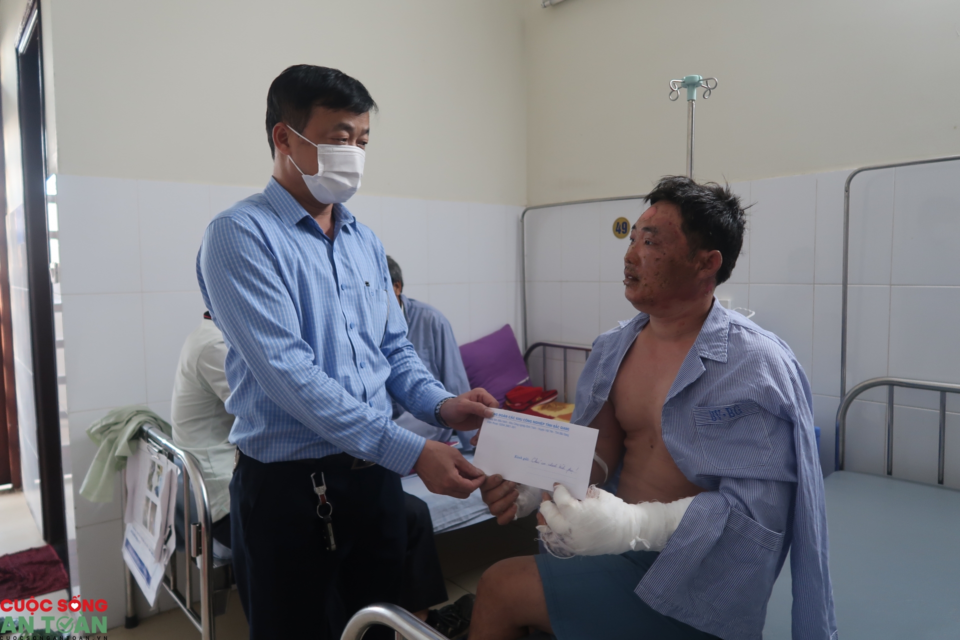 Vụ cháy nhà xưởng ở Vân Trung: Người trong cuộc kể lại sự việc