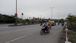 Hải Dương: Người lao động vẫn “vô tư” đi ngược chiều trên Quốc lộ 5