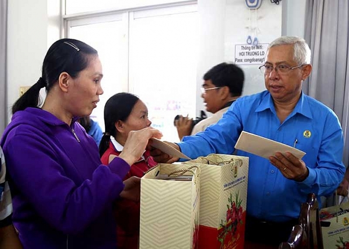 tap trung cham lo va on dinh quan he lao dong dip tet nguyen dan canh ty