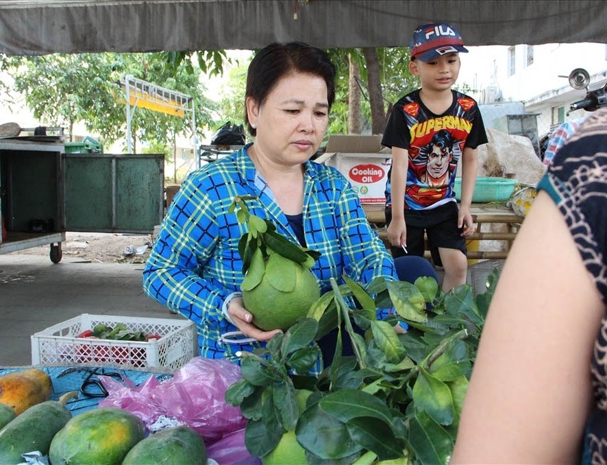 cong nhan lao dong hanh phuc don tet o khu nha 100 trieu dong