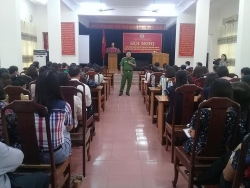 LĐLĐ thành phố Vĩnh Yên phát động tuyên truyền phòng chống ma tuý, tội phạm