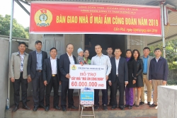 Than Dương Huy: Bàn giao nhà Mái ấm công đoàn cho đoàn viên khó khăn
