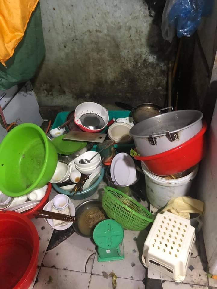 Khu công nghiệp Bắc Thăng Long: Tình trạng mất vệ sinh tại các quán ăn vặt