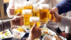 Cổ phiếu ngành bia giảm mạnh khi áp dụng Luật mới về bia rượu