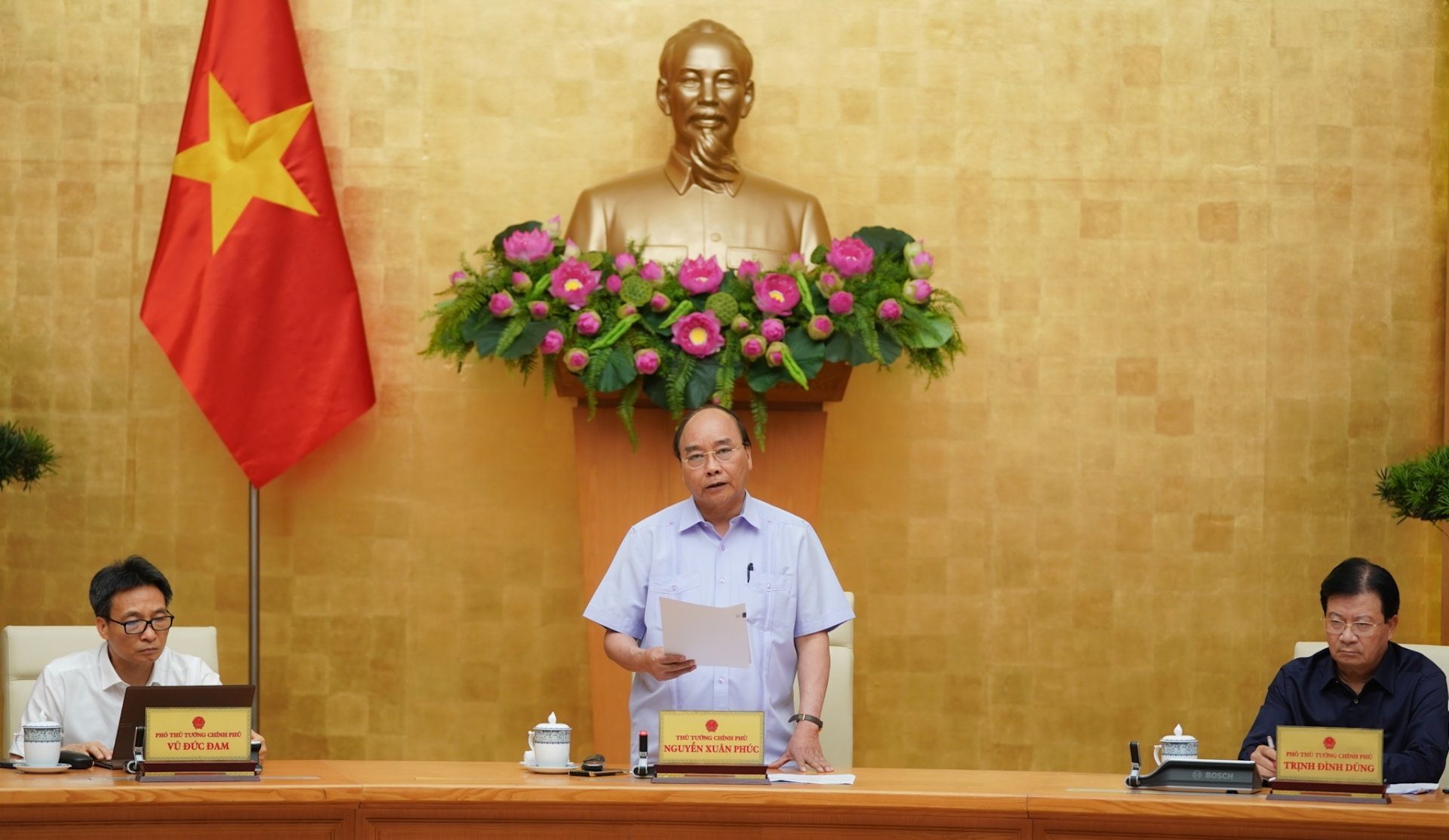 thu tuong chinh phu chi dao khong de dich benh bung phat lay lan o da nang