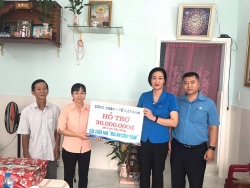 Công đoàn Y tế Việt Nam hỗ trợ tiền xây nhà cho người lao động