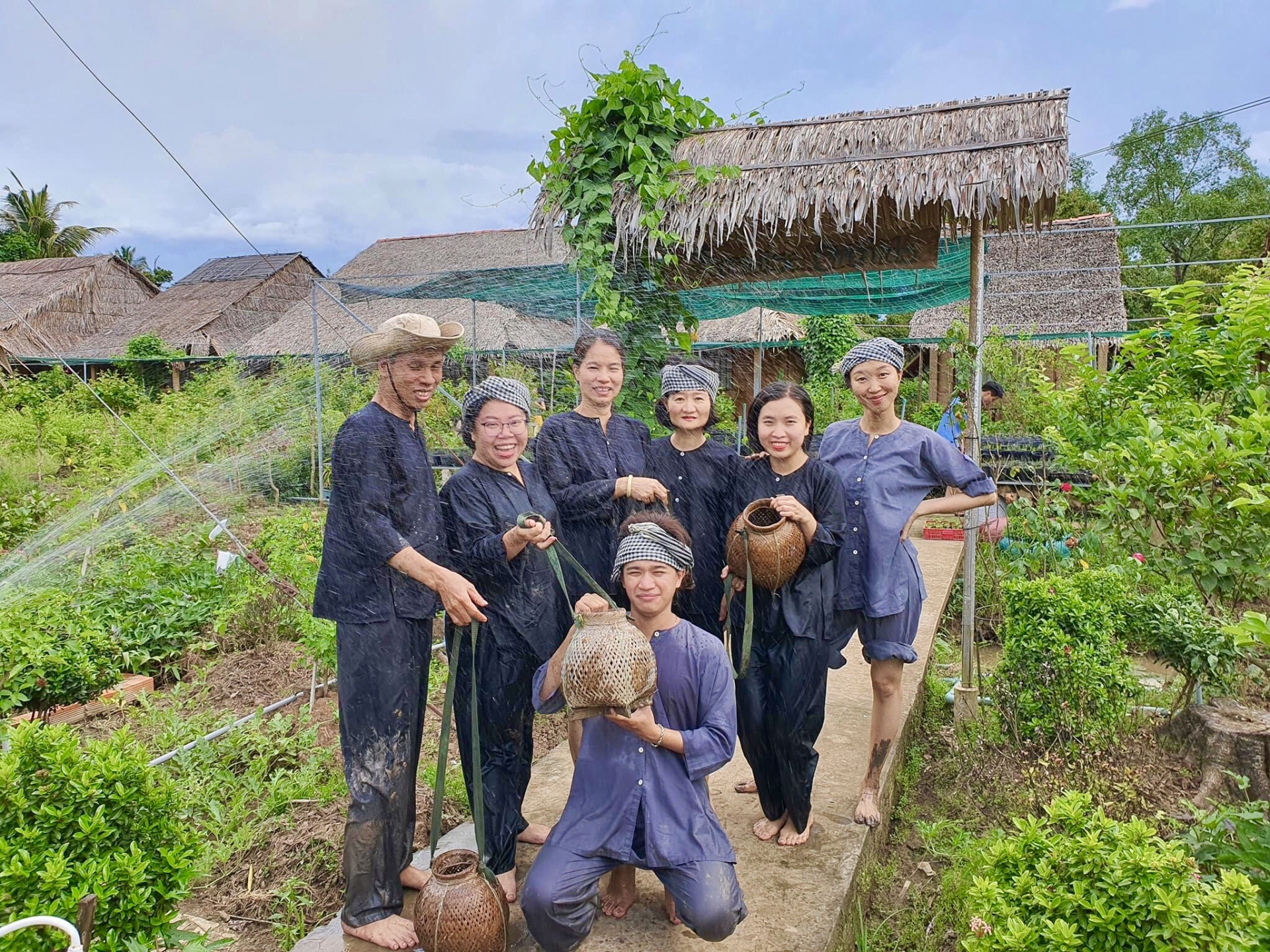 Vi vu đó đây mà không sợ lây Covid 19!