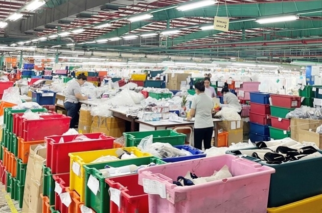 Công nhân Công ty Triumph Việt Nam được tăng 4% lương đã trở lại làm việc