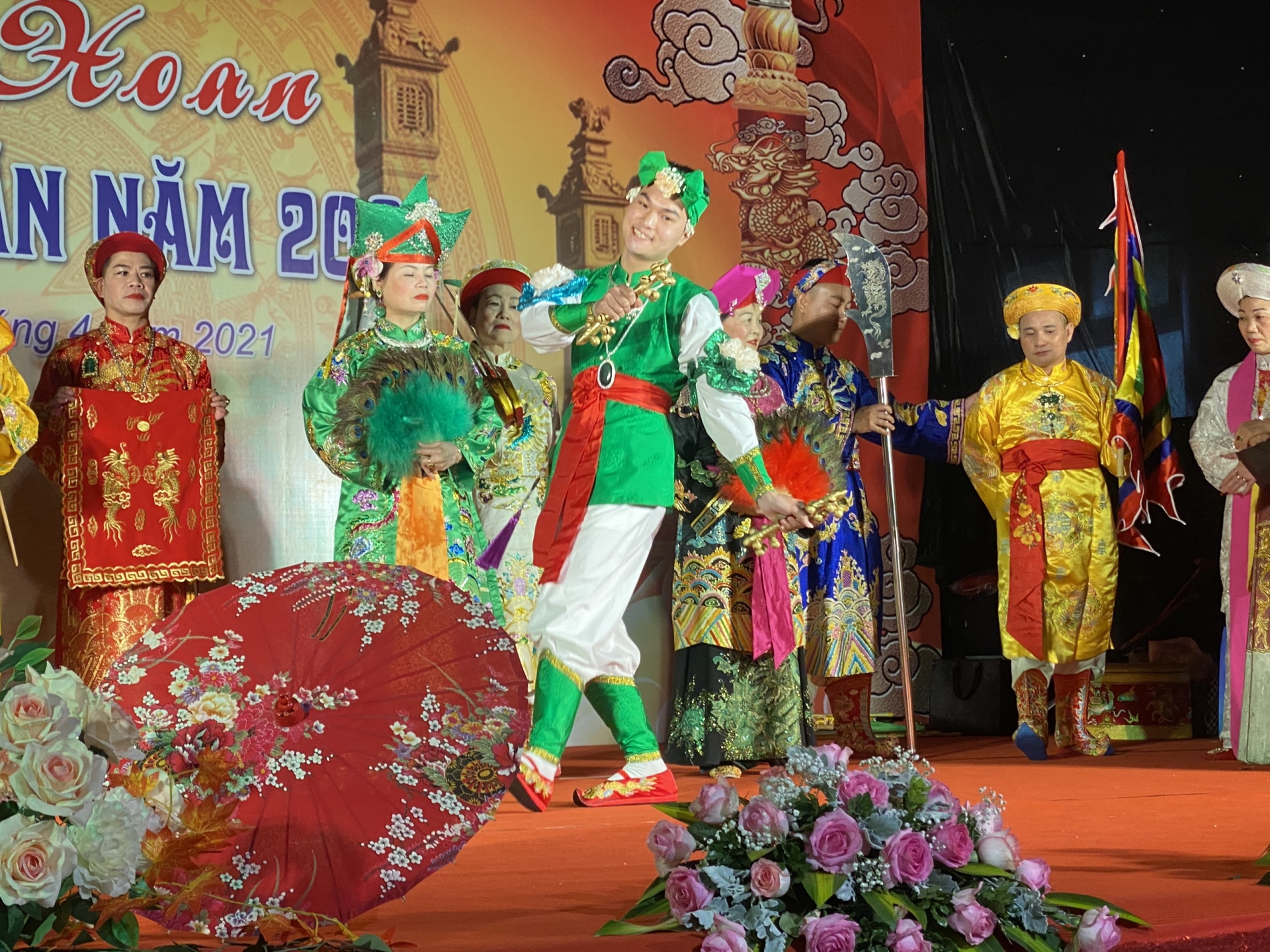 Đến Fansipan trải nghiệm hoạt động văn hóa tín ngưỡng đậm bản sắc Việt Nam