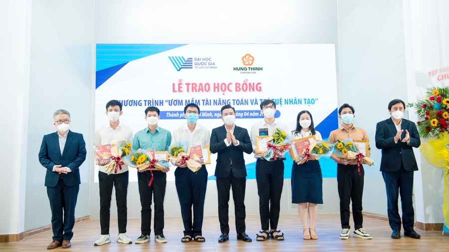 ĐHQG-HCM hợp tác Tập đoàn Hưng Thịnh 