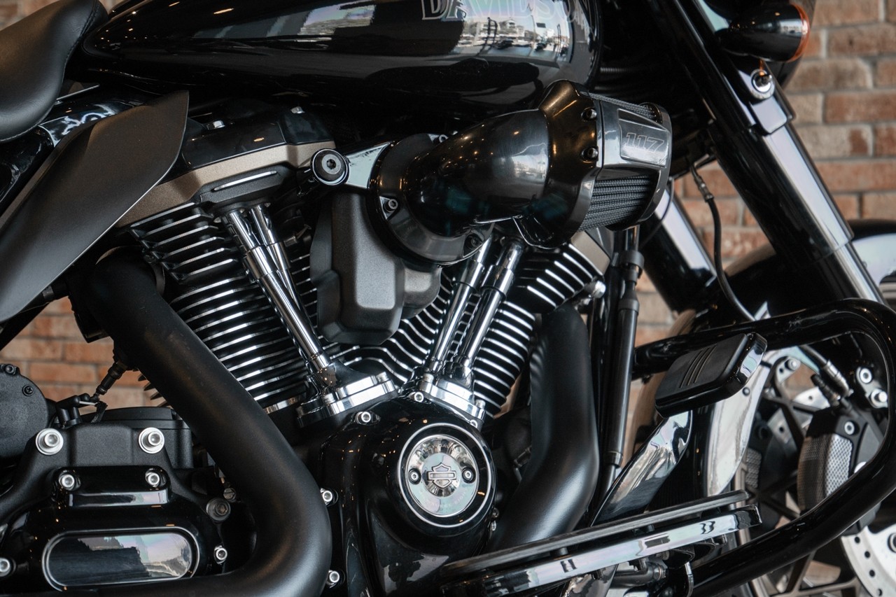 Harley-Davidson giới thiệu cặp đôi xe touring đồng giá 1,219 tỷ đồng