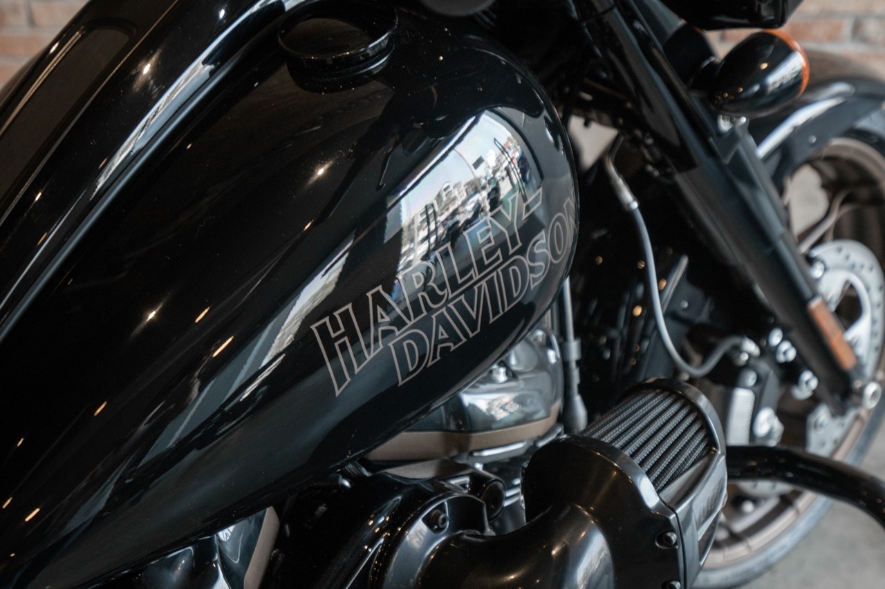 Harley Davidson giới thiệu cặp đôi xe touring đồng giá 1,219 tỷ đồng