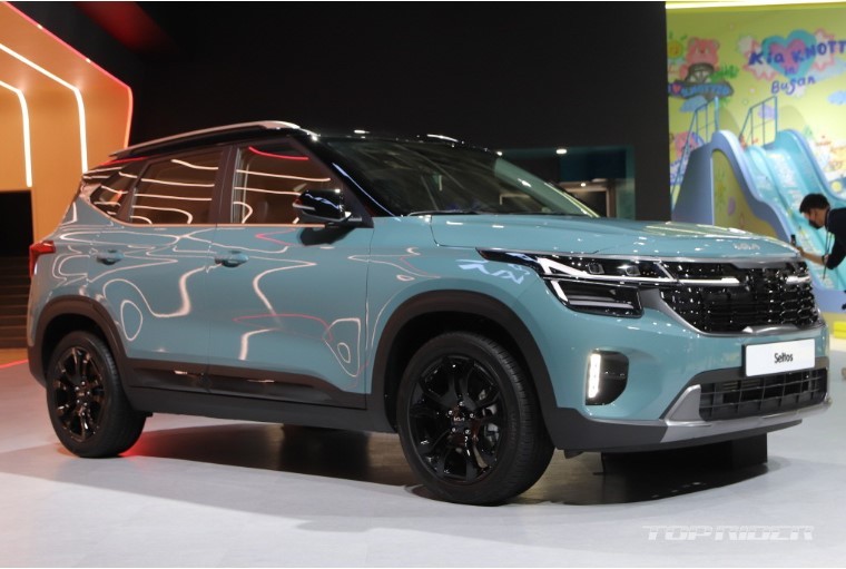 Kia Seltos 2023 ra mắt, có thêm tùy chọn động cơ mới