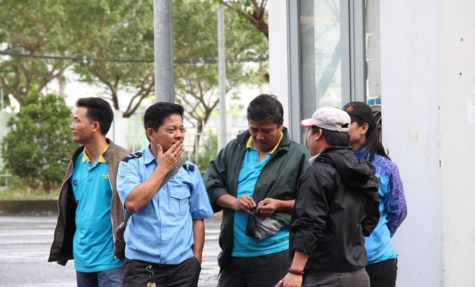 Đà Nẵng: Hàng trăm tài xế, phụ xe chật vật đi đòi nợ lương, BHXH
