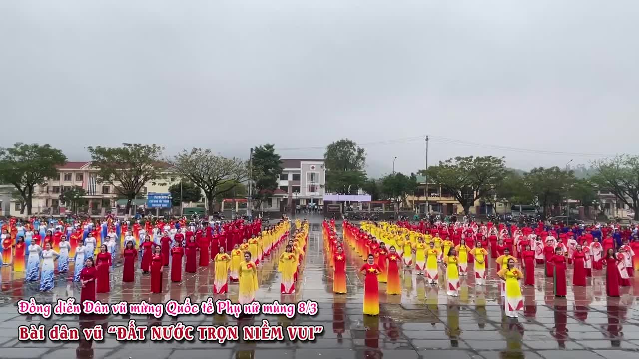 LĐLĐ huyện Trà Bồng tổ chức Đồng diễn Dân vũ - Thể thao huyện Trà Bồng lần thứ II - 2025